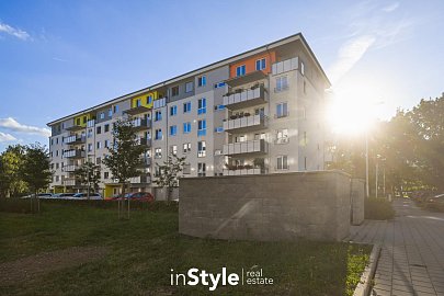 1760973026-qIlk5ZeLz6.jpeg