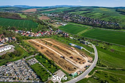web_014_20260428_MM_Reality_pozemky_Polesovice-2.jpg