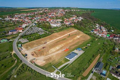 web_03_20260428_MM_Reality_pozemky_Polesovice-2.jpg