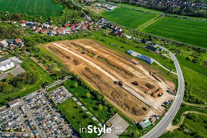 web_013_20260428_MM_Reality_pozemky_Polesovice-2.jpg
