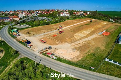 web_018_20260428_MM_Reality_pozemky_Polesovice-2.jpg