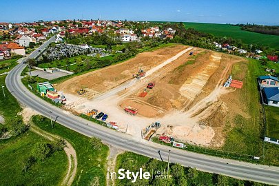 web_017_20260428_MM_Reality_pozemky_Polesovice-2.jpg