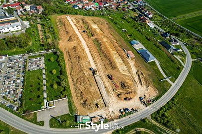 web_016_20260428_MM_Reality_pozemky_Polesovice-2.jpg