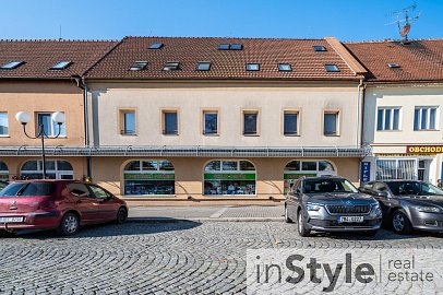 Pronájem bytu 2+kk 46 m², náměstí Svobody, Bzenec