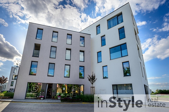 Pronájem bytu 2+kk 61 m², Svatojiřské nábřeží, Uherské Hradiště