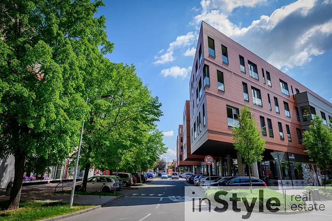 Pronájem bytu 3+kk 98 m², Obchodní, Uherské Hradiště