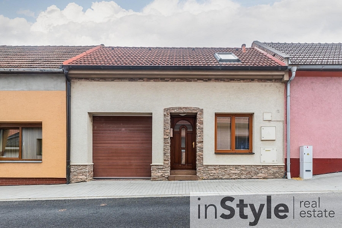 Pronájem domu rodinný 93 m² pozemek 180 m², Sochorcova, Staré Město