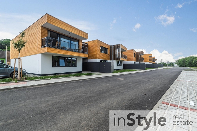 Pronájem bytu 1+kk 30 m², U Řeky, Uherské Hradiště-Jarošov
