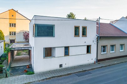 Prodej třípodlažního rodinného domu s 272 m² v Uherském Hradišti