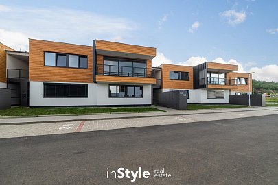 Pronájem bytu 1+kk 30 m², U Řeky, Uherské Hradiště-Jarošov