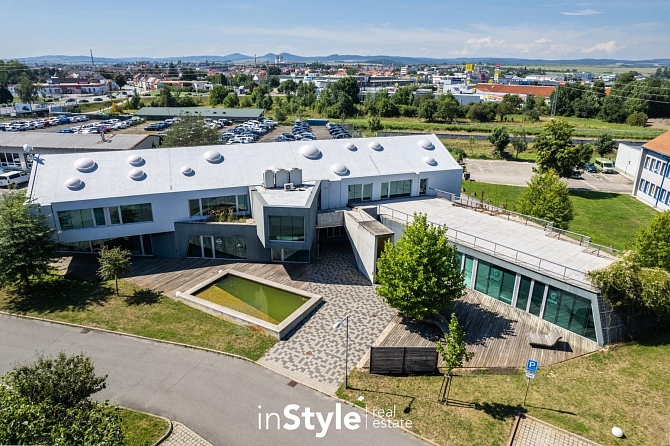 Pronájem moderních a vybavených komerčních prostor