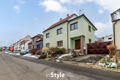 Prodej vícegeneračního rodinného domu se dvěmi bytovými jednotkami