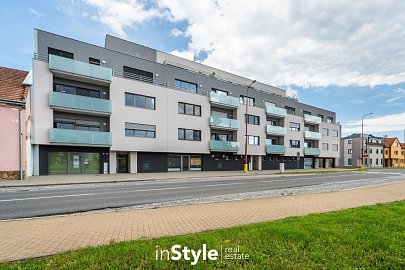Pronájem designového bytu 2+kk s garážovým stáním